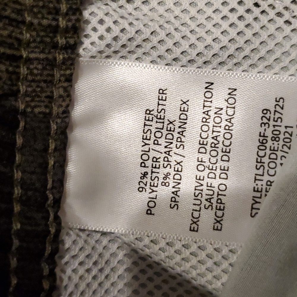 Boys Timberland olive green & black camo pull on shorts size S(8) - Picture 3 of 3